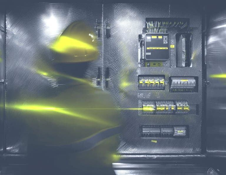 Instalacja okablowania niskiego napięcia